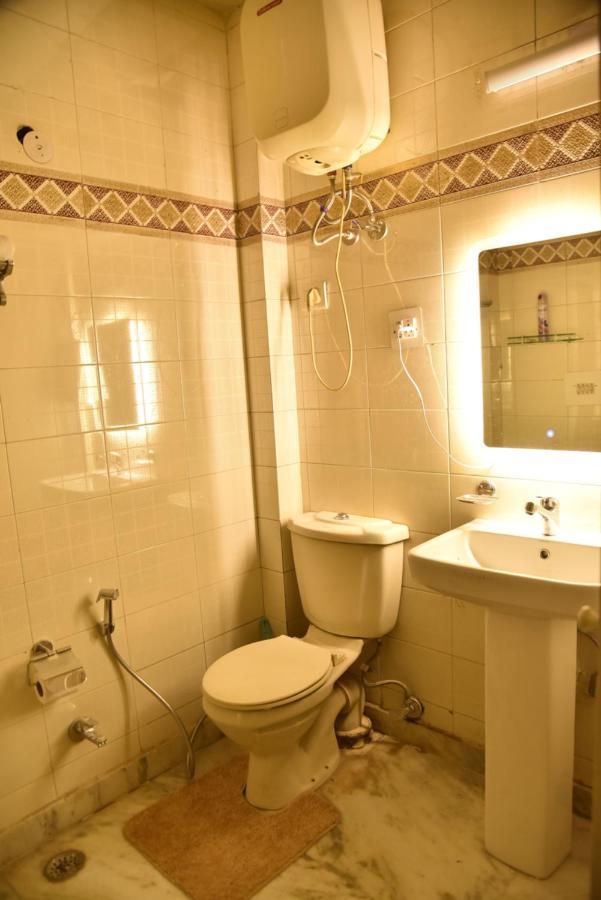 Jay Ally - Boutique Hotel Új-Delhi Kültér fotó